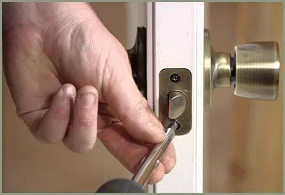 Locksmith Solution Services Simi Valley, CA 805-800-3006 Locksmith Solution Services Simi Valley, CA 805-800-3006 - 68-44-18