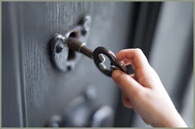 Locksmith Solution Services Simi Valley, CA 805-800-3006 - 68-44-7